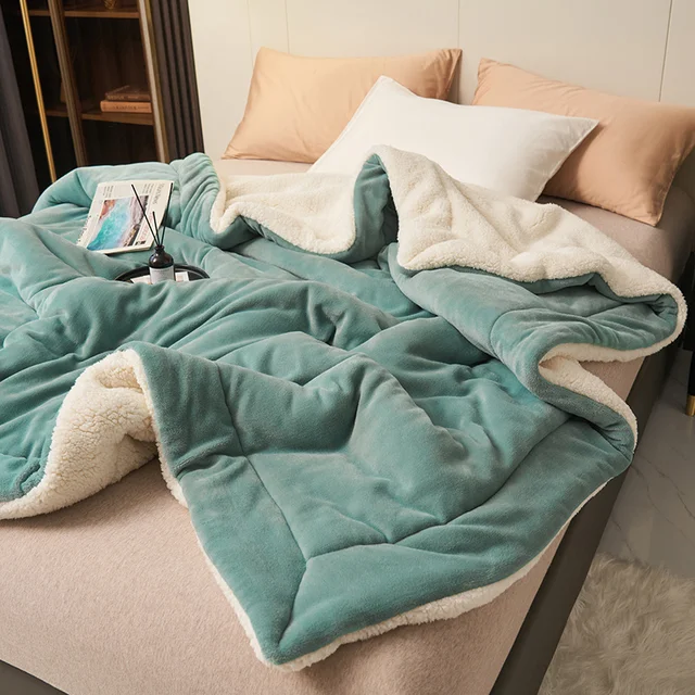 SoftHug Luxe Fleece Warm Blanket