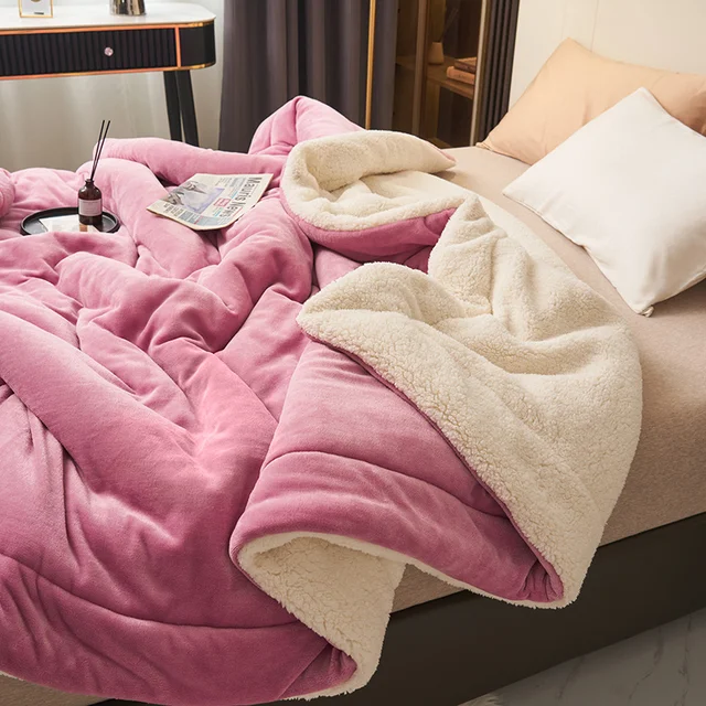 SoftHug Luxe Fleece Warm Blanket