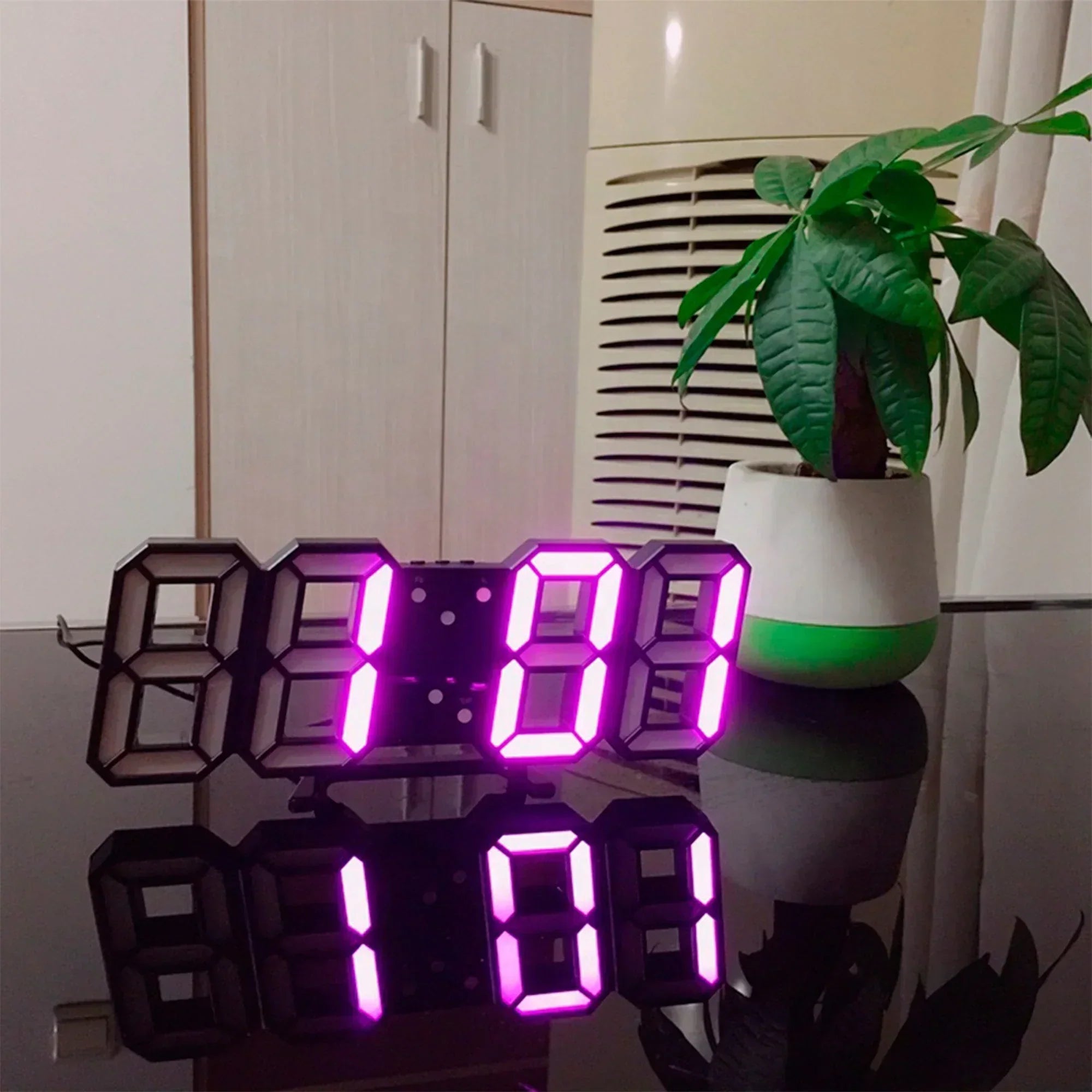 Digital 3D LED Wall Clock – Modern design with dimming function and optimal visibility