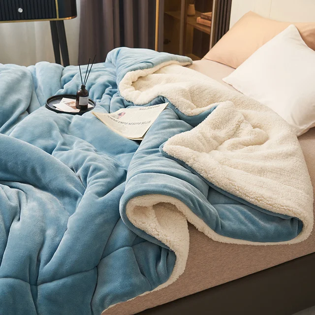 SoftHug Luxe Fleece Warm Blanket