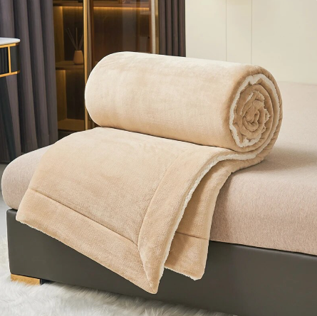 SoftHug Luxe Fleece Warm Blanket