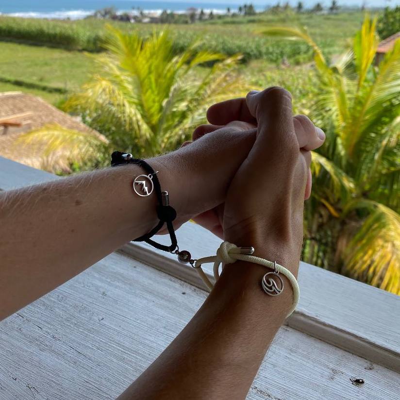 Amore bracelet | magnetic connection bracelet for couples