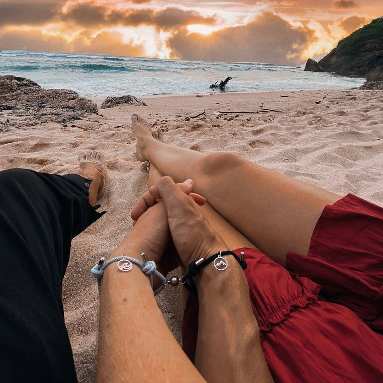 Amore bracelet | magnetic connection bracelet for couples