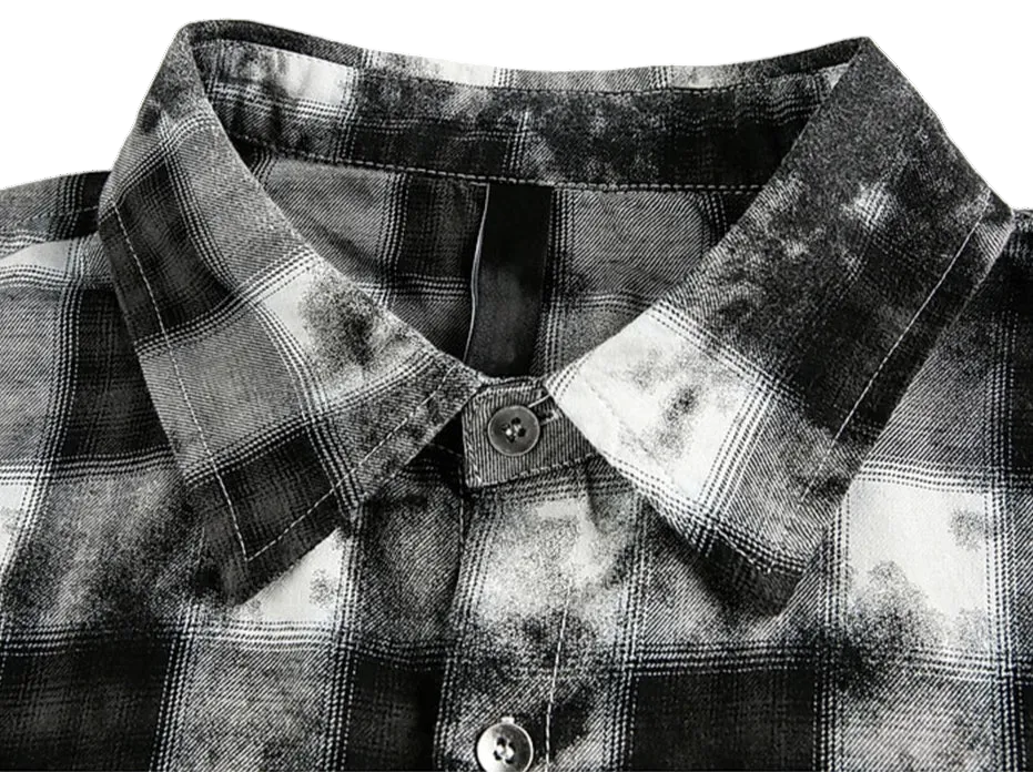 Men’s Black and White Long Sleeve Shirt