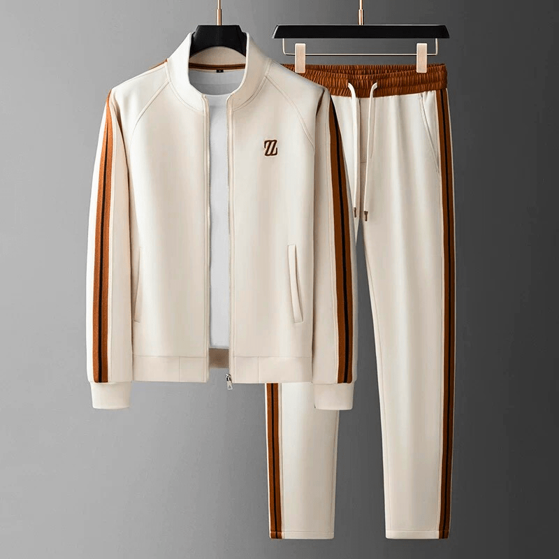 FlexiSport Men's Tracksuit – Comfortable and Modern Athletic Design
